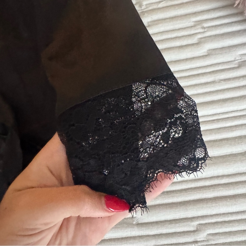 Amazon Black Lace Robe - Picture 3 of 6